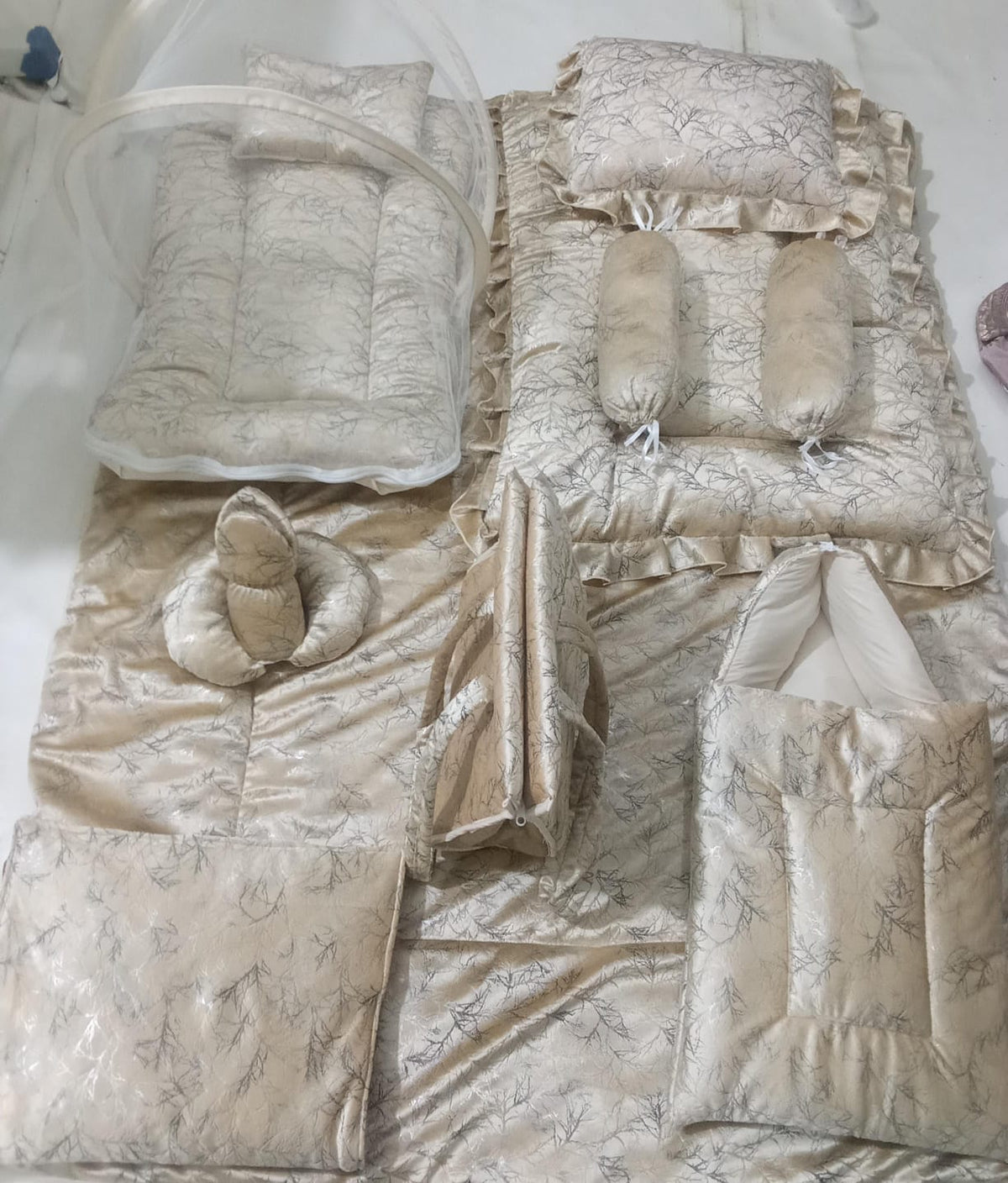 Luxury 12-Piece Velvet Baby Bedding Set with Mosquito Net & Travel Bag – Royal Design