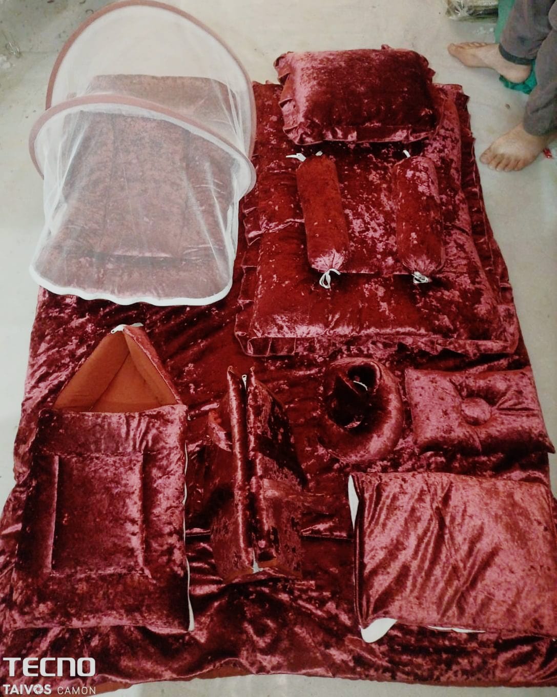Luxury 12-Piece Velvet Baby Bedding Set with Mosquito Net & Travel Bag – Royal Design
