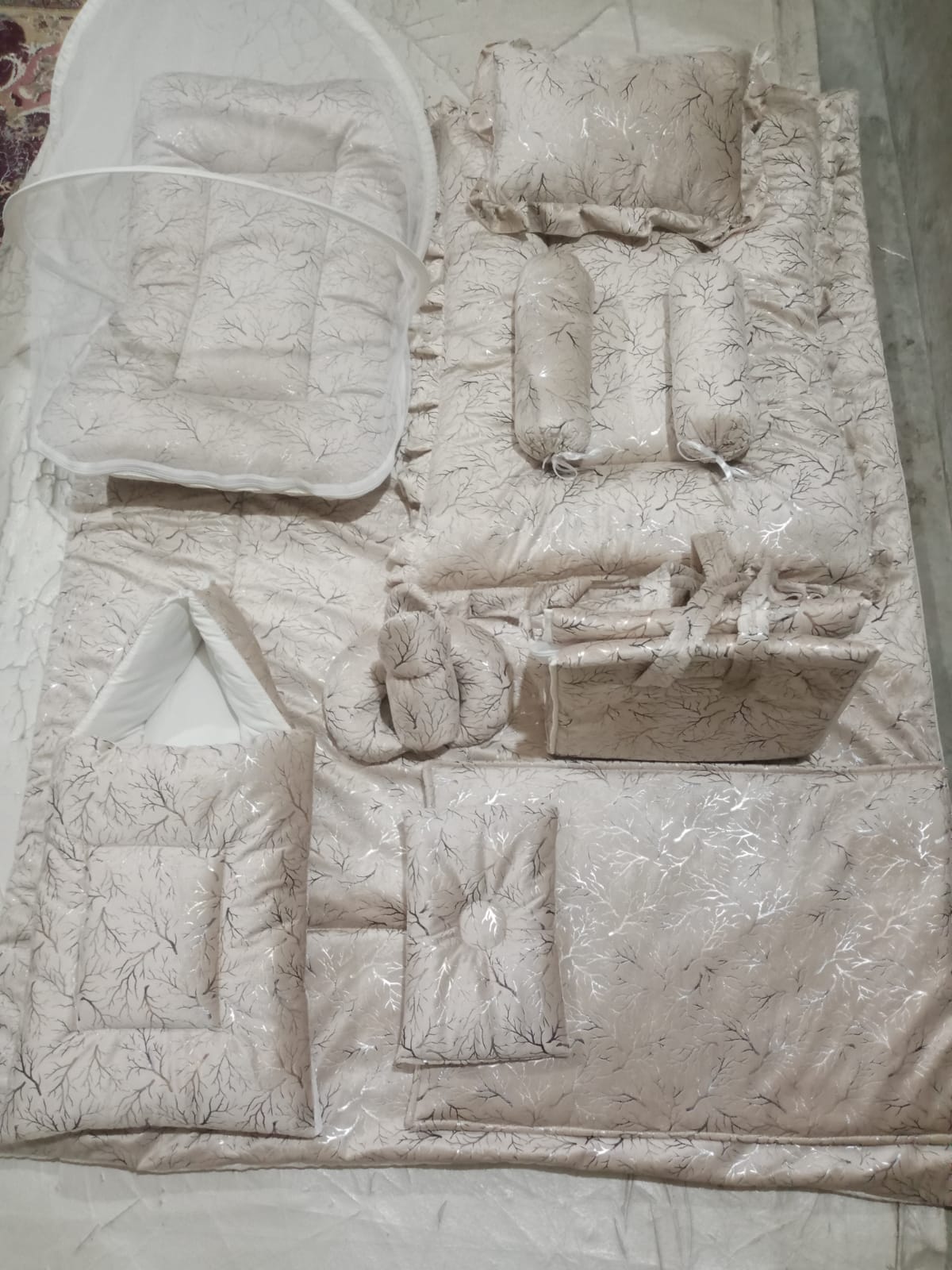 Luxury 12-Piece Velvet Baby Bedding Set with Mosquito Net & Travel Bag – Royal Design