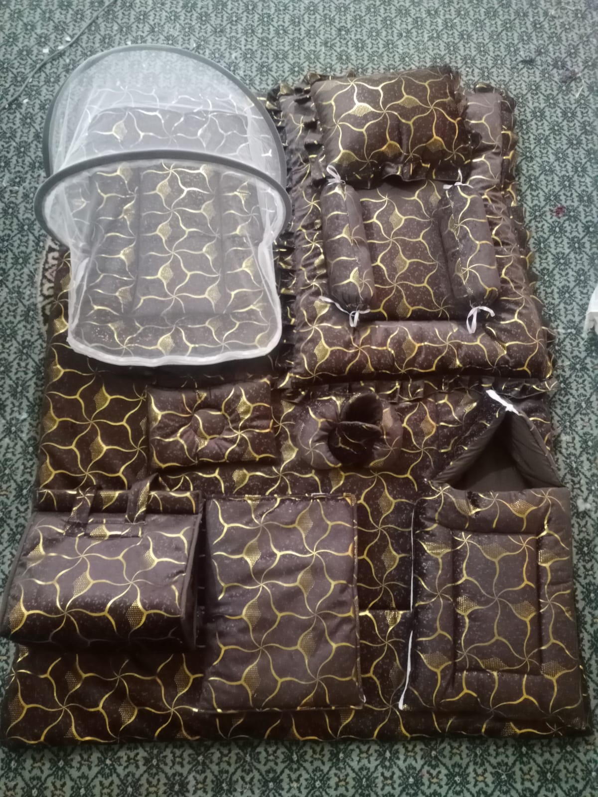 Luxury 12-Piece Velvet Baby Bedding Set with Mosquito Net & Travel Bag – Royal Design